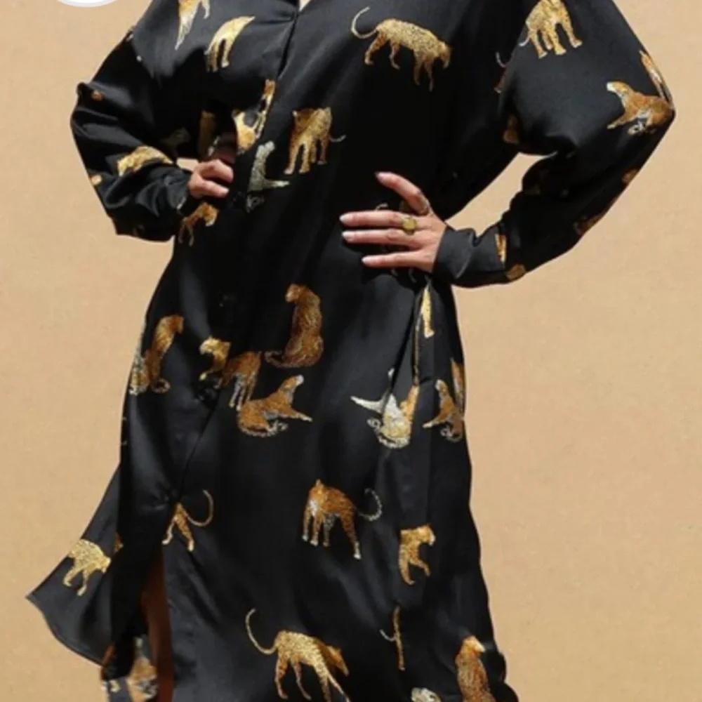 Black Dress with Tiger Print - Picture 2 of 2